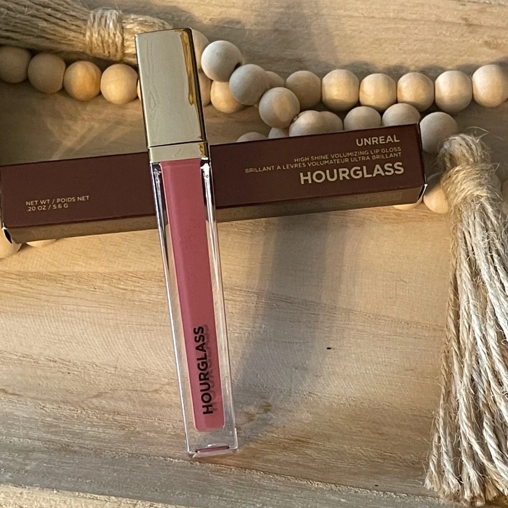 HOURGLASS Unreal High Shine Volumizing LipGloss In Canvas 610(True Rose) - Picture 10 of 11